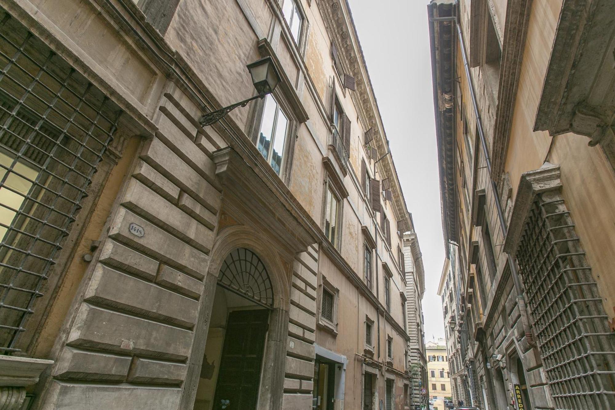 Апартаменты Pantheon Palazzo Nari Рим Экстерьер фото